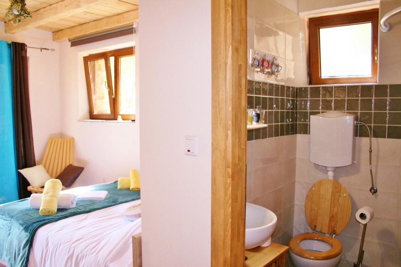 Boutique B&B Agroturizam Sv. Juraj Vrh  Bagian luar foto